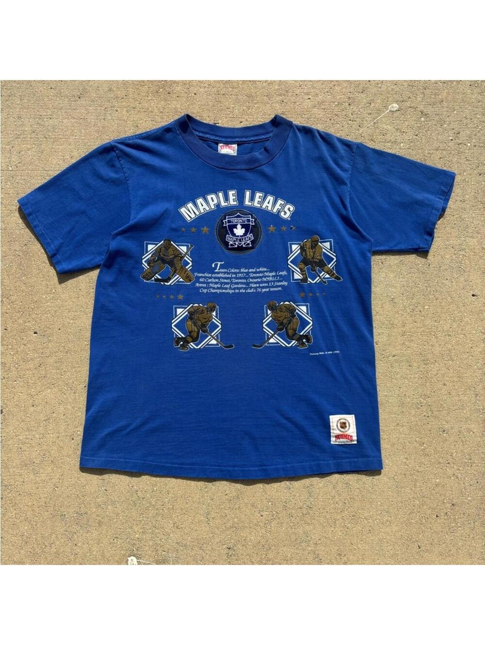 Vintage CCM Nutmeg Toronto Maple Leafs Blue Graphic T-Shirt